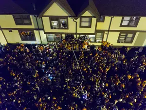 Hundreds of Syracuse University students poured into Castle Court to celebrate both the men's and women's victories in the Elite Eight. 