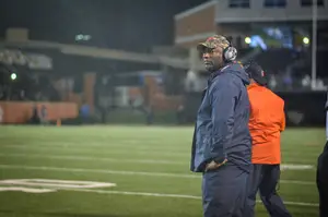 Halfway through Dino Babers' first year as Syracuse's head coach, the Orange is off to a 2-4 start.