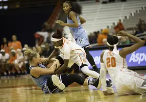 Alexis Peterson scored 29 points in a loss to Ohio State on Saturday night.