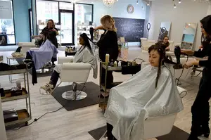 SU students in the sorority Alpha Chi Omega received a discount at Salon Amare for their formal on Saturday night.