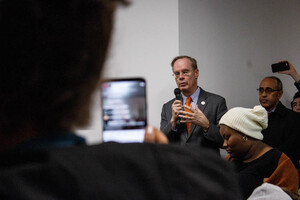 Chancellor Kent Syverud arrived at the Barnes Center sit-in at 1:30 p.m. 