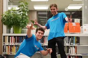 Ben Goldsmith (left) and Jackson Ensley teamed up to create Popcycle, a brand that unites fashion enthusiasts on campus. With the help of Blackstone Launchpad, the duo’s vision for the pop-up company became a reality.