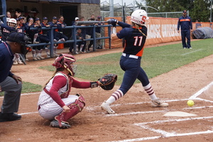 Neli Casares-Maher scored on an error in the seventh to increase Syracuse's run total to nine.