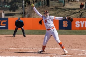 Syracuse split a doubleheader against North Carolina after Madison Knight's go-ahead home run in the seventh inning.