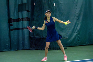 Shiori Ito swept St. Bonaventure's Kelly Barnes, which helped Syracuse defeat the Bonnies 7-0.