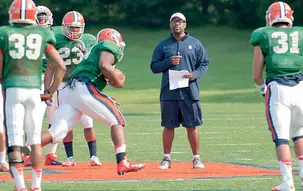 On the run: Smith brings diverse background to Syracuse as new running backs coach