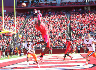 Rutgers tight end D.C. Jefferson can't make a leaping grab in the end zone.