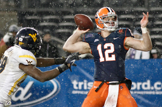 Ryan Nassib throws the ball in the second half of Syracuse's 38-14 win.