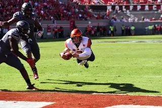 Dungey had two rushing touchdowns on an afternoon when no other Syracuse player had one. 
