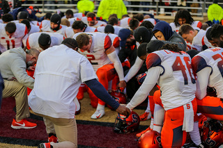 Syracuse got down and huddled as a team after its win.