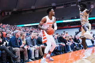 Oshae Brissett holds the ball on the perimeter. He had 15 points to lead SU.