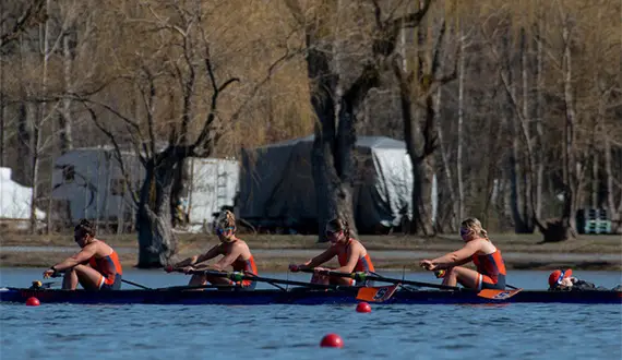 Syracuse women's rowing finishes regular season at Lake Wheeler Invitational