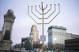 Sunday marked the beginning of the Jewish holiday Hanukkah, the festival of lights. Mayor Ben Walsh joined Chabad House Rabbi Yaakov Rapoport for a menorah lighting in Clinton Square.