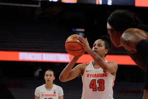 Christianna Carr led all Syracuse scorers with 14 points. But SU's eight-point second quarter led to a loss against South Florida. 