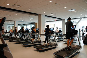 To stop overcrowding of gyms, Syracuse should have students sign up for time slots again.