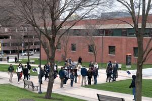 Smaller and more personalized tours of Syracuse University would create a less disruptive experience for both prospective and current students.
