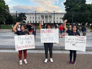 SU student Sofia Rodriguez reflects on their summer providing support to migrants in the D.C. as an intern on Capitol Hill.