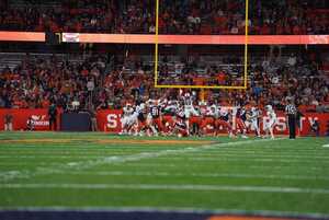 Andre Szmyt made five field goals in SU’s win over Virginia as SU improved to 4-0. 