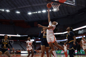 Syracuse jumped out to a 45-23 halftime lead, while Dariauna Lewis recorded 13 points and 12 rebounds. SU dominated the paint and the boards.
