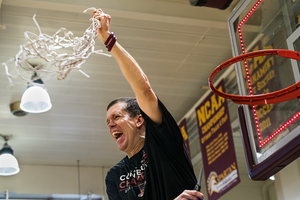 Iona head coach Tobin Anderson, who previously served as an assistant at Le Moyne, rose to national prominence when Fairleigh Dickinson upset No. 1 Purdue. 