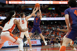 In his return to Syracuse, Joe Girard III scored a game-high 18 points as Clemson defeated the Orange. 