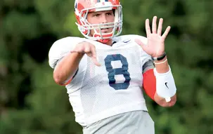 Close quarters: Groomed to be a quarterback, Allen brings Texas pedigree to Syracuse