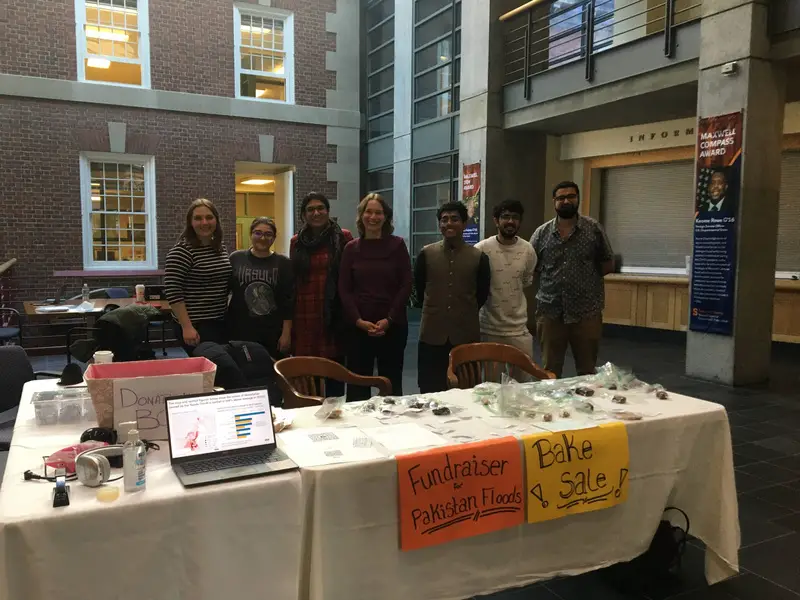 Pakistani students at SU raised over $1,300 in 4 hours at a bake sale benefitting people affected by the recent floods in Pakistan.
